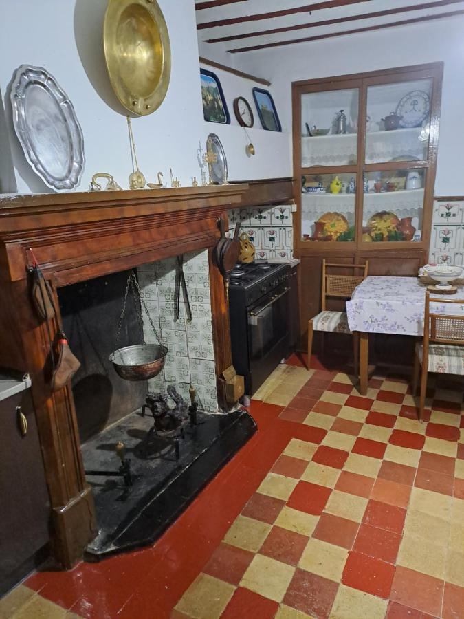 Casa De La Parra Villa Valverde de Jucar Luaran gambar